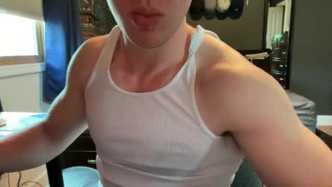 Snapshot of daddygmoney6969 chatting on May 2026 12:33:01 PM daddygmoney6969 online show from May 2026 12:33:01 PM