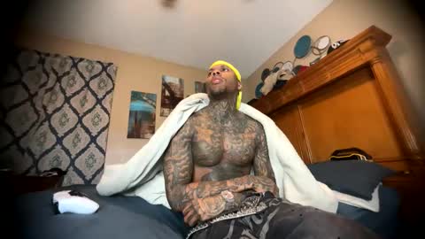 sexy tatted king bbc online show from May 2026 05:25:02 AM