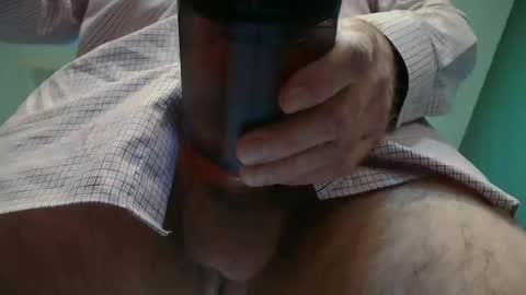 Snapshot of daddyrunner chatting on February 2026 12:06:01 AM Daddy Runner online show from February 2026 12:06:01 AM