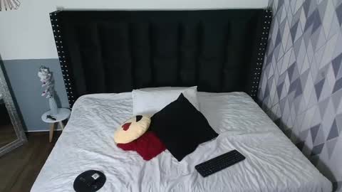 Anny  online show from January 2025 02:32:02 AM