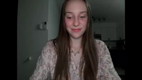 Snapshot of daddysssgoodgirl chatting on October 2025 06:12:01 AM daddys good girl online show from October 2025 06:12:01 AM
