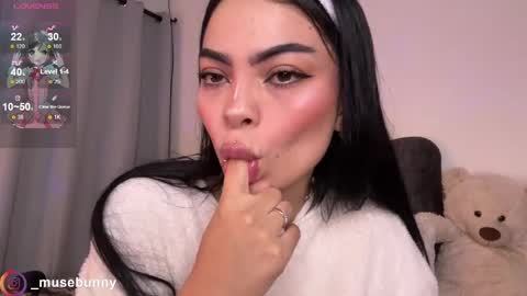 Sophie online show from April 2026 04:13:02 AM