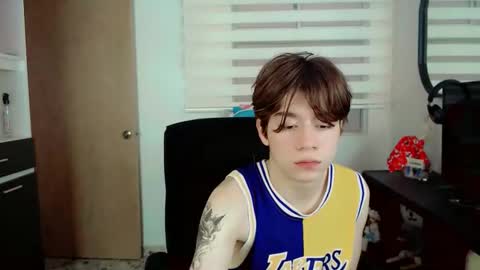 dae_lune online show from February 2026 09:40:02 PM