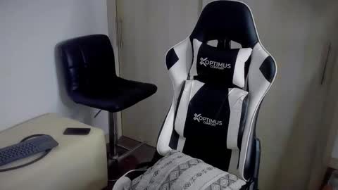 Allan Daf online show from October 2025 04:05:02 AM