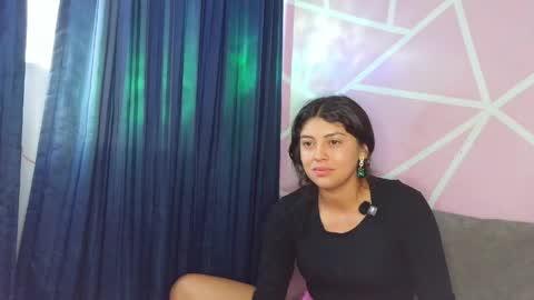 Snapshot of dafna_and_kris chatting on May 2026 10:16:01 PM dafna and kris online show from May 2026 10:16:01 PM