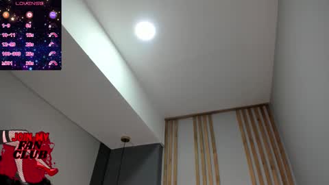 Dafne online show from November 2025 11:44:02 AM