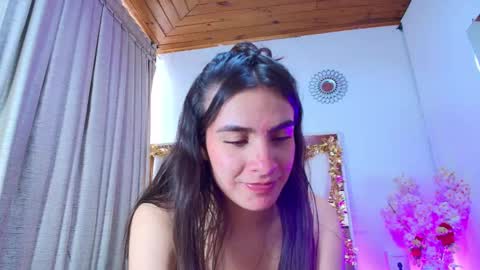 dafne_quenn online show from December 2025 02:35:01 PM