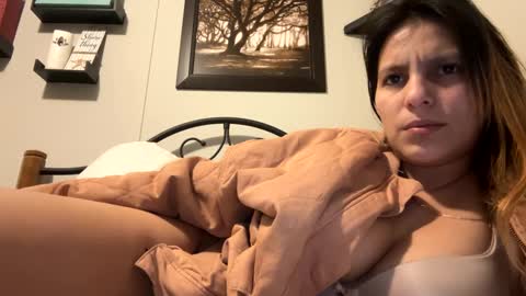 Snapshot of dafnecloutier chatting on January 2025 09:48:01 AM Dafne 27 Cory-24 online show from January 2025 09:48:01 AM