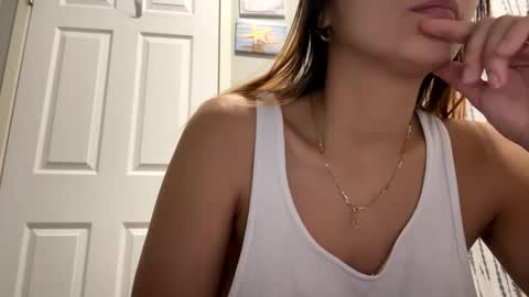 Snapshot of dafnecloutier chatting on February 2025 01:10:02 PM Dafne 27 Cory-24 online show from February 2025 01:10:02 PM