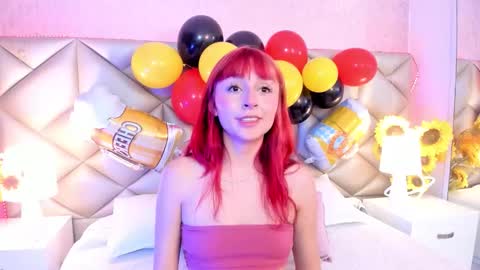 Snapshot of dafnne_hall chatting on September 2025 04:17:02 AM Dafnne online show from September 2025 04:17:02 AM