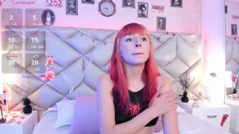 Snapshot of dafnne_hall chatting on October 2025 04:44:02 AM Dafnne online show from October 2025 04:44:02 AM
