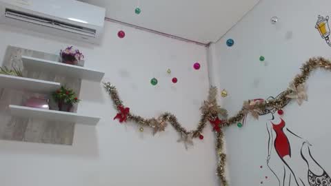 DAFNNE online show from December 2024 12:16:01 PM