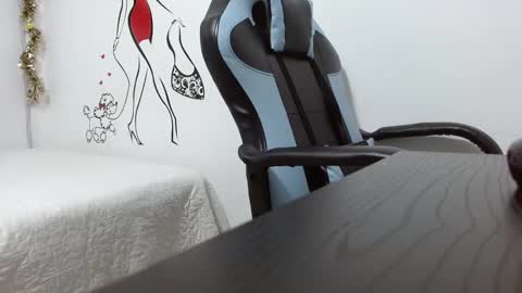 DAFNNE online show from December 2024 12:12:02 PM