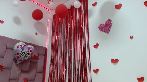 DAFNNE online show from February 2025 12:14:02 PM