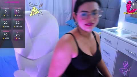 Dahian  online show from December 2024 10:57:02 PM