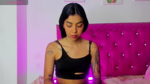 Snapshot of dahiangomezz chatting on February 2026 11:48:01 PM online show from February 2026 11:48:01 PM