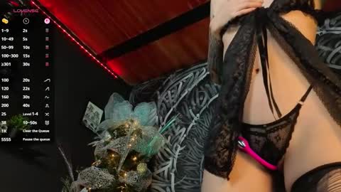 Dahlia online show from December 2025 03:22:02 AM