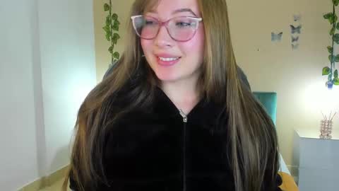 Dahlia online show from December 2025 01:45:02 AM