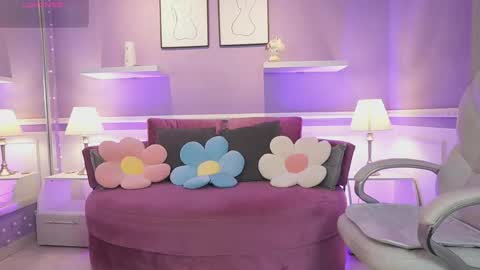 Dahlia Grey online show from March 2026 11:36:01 AM