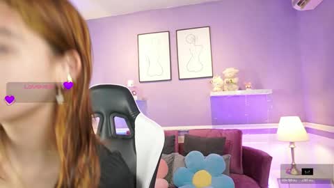 Snapshot of dahliagraey chatting on April 2026 11:34:01 AM Dahlia Grey online show from April 2026 11:34:01 AM