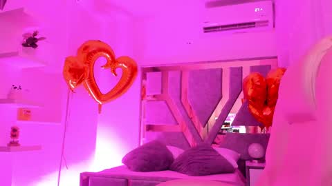 Snapshot of daila_01 chatting on February 2025 11:25:02 PM Daila online show from February 2025 11:25:02 PM