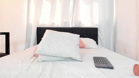 Daila Smith  online show from January 2025 07:31:01 PM