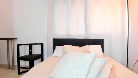 Daila Smith  online show from March 2025 06:43:01 PM