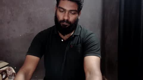 indian guys online show from February 2025 01:47:02 PM