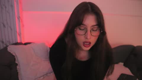 Lauren            online show from January 2026 03:34:01 AM