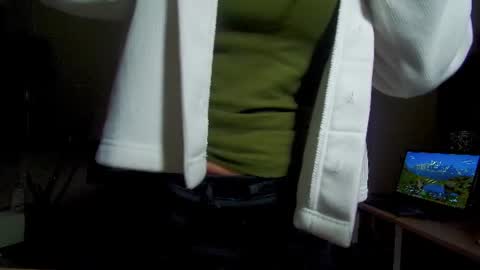 Snapshot of daisy_dove chatting on July 2026 04:42:02 PM Daisy online show from July 2026 04:42:02 PM