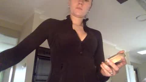 Snapshot of daisycollins1111 chatting on May 2026 02:42:01 AM Daisy online show from May 2026 02:42:01 AM