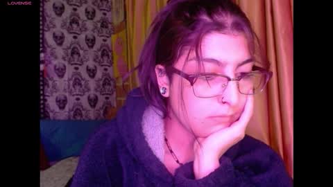    --  -- help me reach 100 hands up  online show from November 2025 02:55:01 AM