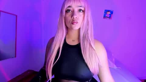 dakostelee1_ online show from November 2025 08:40:01 PM