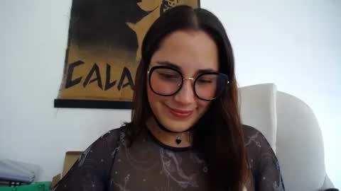 IG  dakotasofiaa online show from February 2026 07:40:01 PM