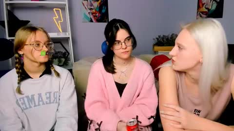 Dakota online show from March 2025 01:39:01 PM