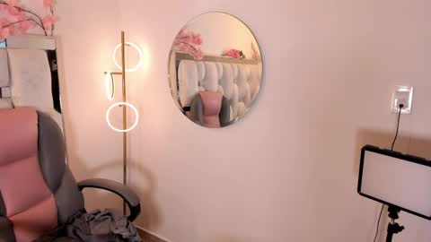 dakota_jhons1 online show from April 2026 06:46:01 PM