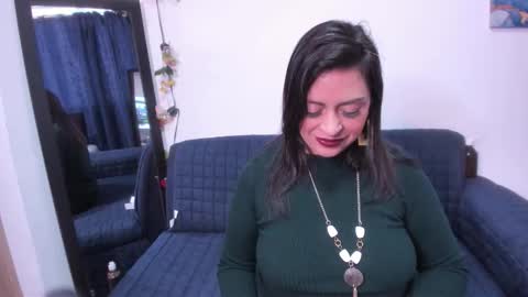 Dakotaagray online show from October 2025 12:36:02 PM