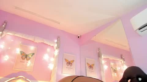 Snapshot of dakotasexshow2 chatting on February 2025 01:53:02 AM Dakota Sex Show  online show from February 2025 01:53:02 AM