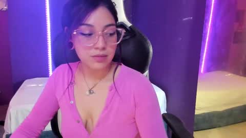 Dakota Simon online show from February 2025 03:09:02 PM