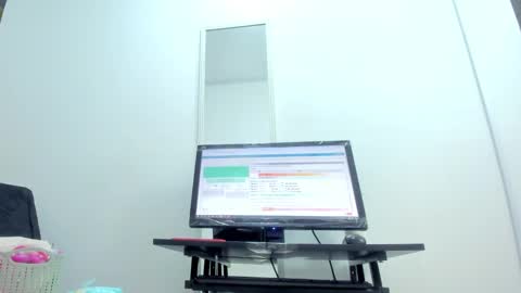  Ren  online show from February 2025 03:28:01 AM