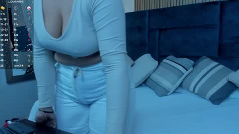 Violeta online show from May 2026 12:02:01 PM