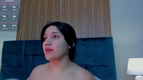 Snapshot of dalia_alissa chatting on July 2026 12:33:01 PM Violeta online show from July 2026 12:33:01 PM