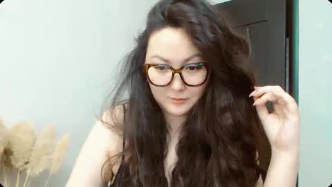 Dali online show from November 2025 05:42:02 AM