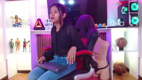 dalila online show from June 2026 07:27:02 PM