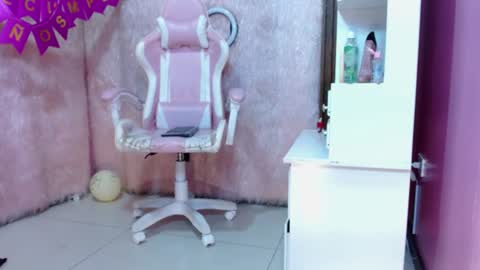 dalila online show from July 2026 06:57:02 PM