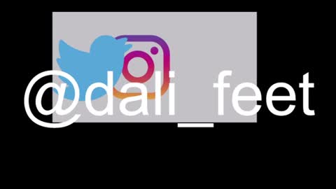 Snapshot of dalila_oficials chatting on July 2026 10:32:01 AM online show from July 2026 10:32:01 AM