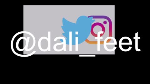 Snapshot of dalila_oficials chatting on July 2026 11:01:02 AM online show from July 2026 11:01:02 AM