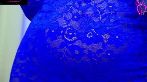 daliyaa_ online show from November 2025 03:02:01 PM