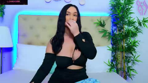 daliyaa_ online show from November 2025 12:50:02 PM