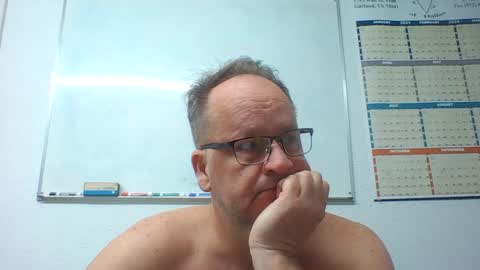 Snapshot of dallastxguy74 chatting on December 2024 06:33:01 AM dallastxguy74 online show from December 2024 06:33:01 AM